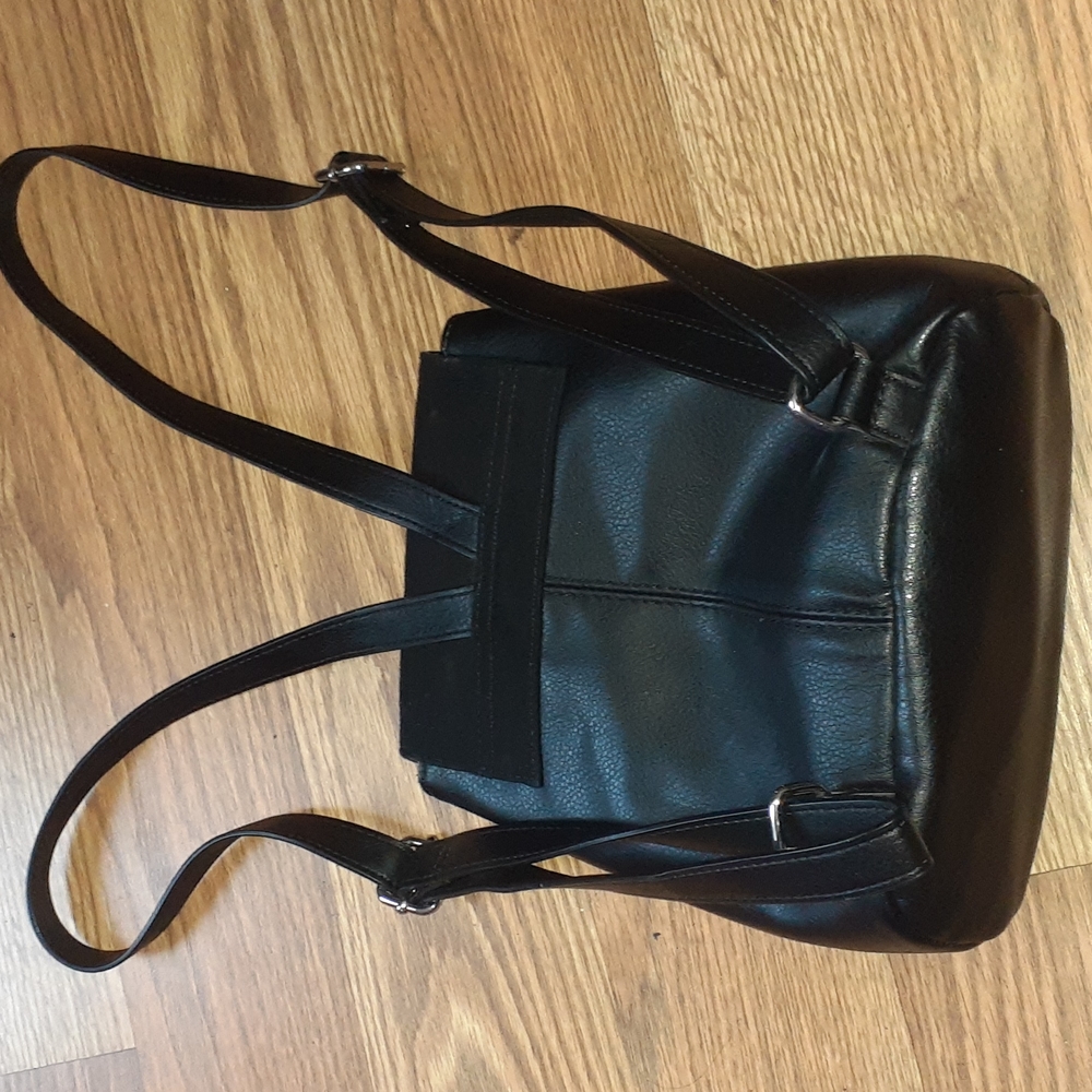 Purse - Picture 3 of 9